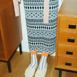 TRICOTÉ|トライバル柄スカート