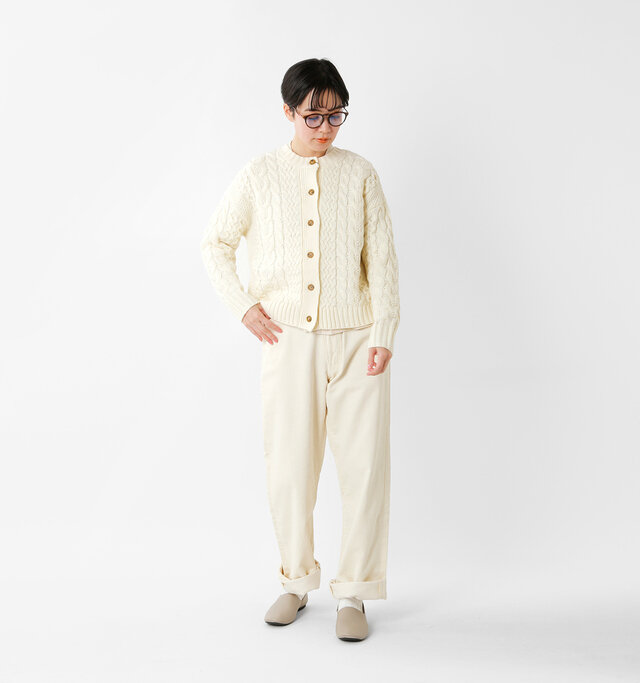 model saku:163cm / 43kg
color : off white / size : F