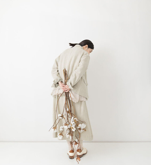 color : KINARI , model : 162cm