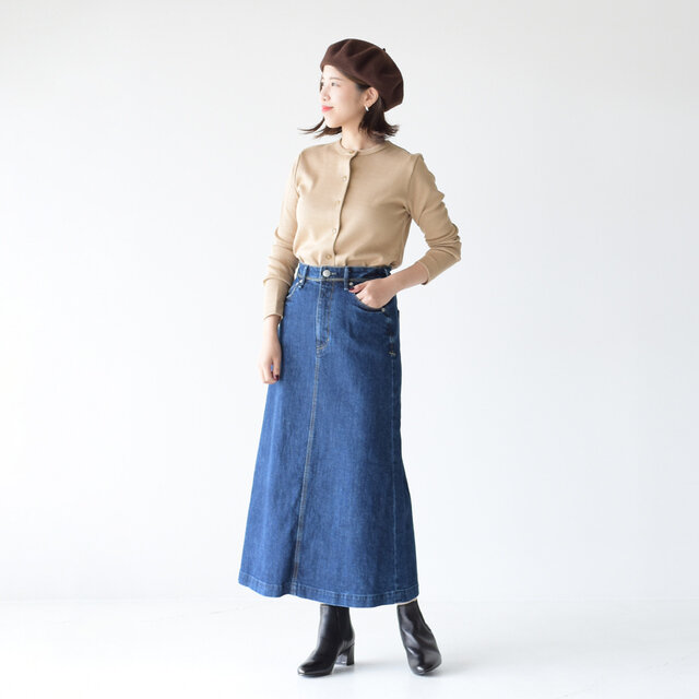 color : brown