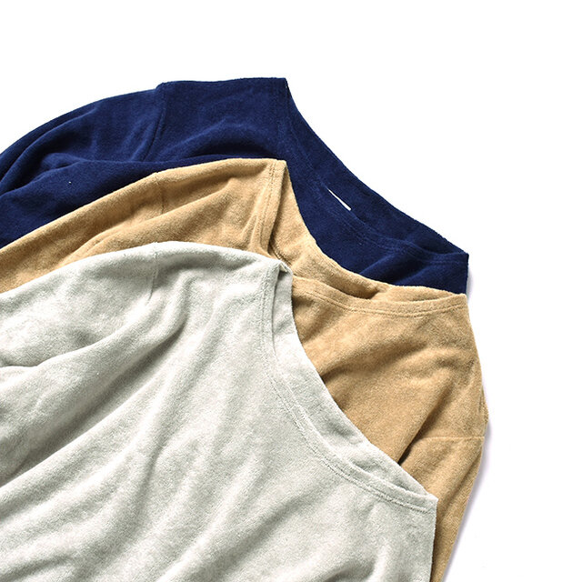 カラーは手前から、【light grey】【khaki beige】【navy】の3種類をご用意しました。