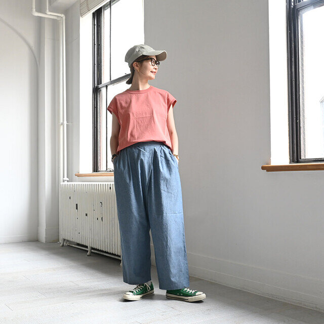 ■ブルー(身長160cm、着用サイズ0)