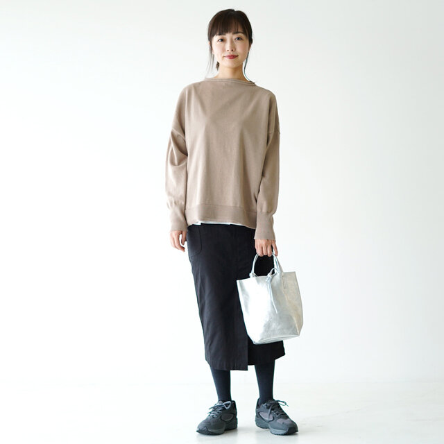 モデル:162cm / 43kg
color : greige(col.10) / size : free(フリーサイズ)