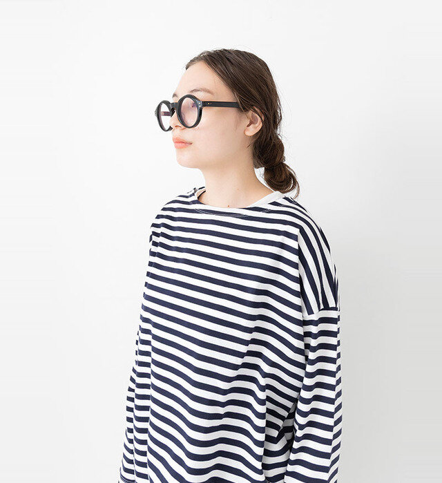 color : NAVY BORDER , model : 162cm