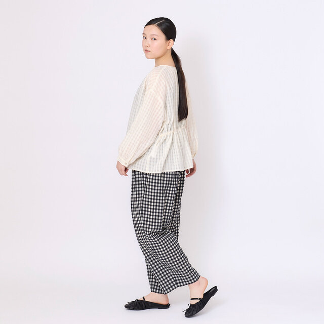 model:164cm color:シロクロ