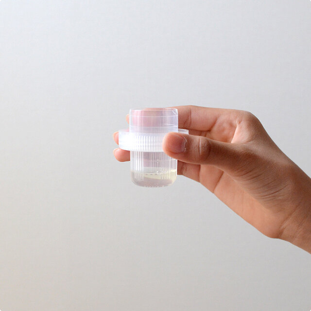 ティースプーン1杯相当の少ない洗剤量に驚くかもしれませんが、
これだけの洗剤でちゃんと汚れが落ちることにもっと驚くことと思います。