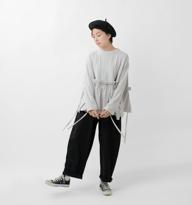 model asuka:160cm / 48kg
color : mushroom / size : F