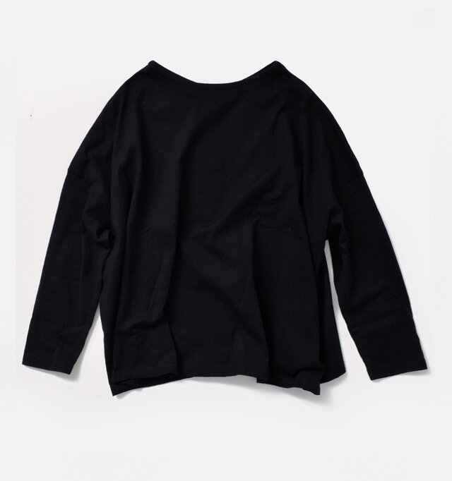 color : black