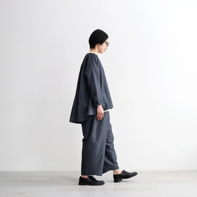 ■ネイビー(身長160cm、着用サイズ0)