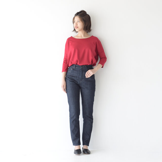 モデル:157cm / 47kg
color : black / size : 23.0cm