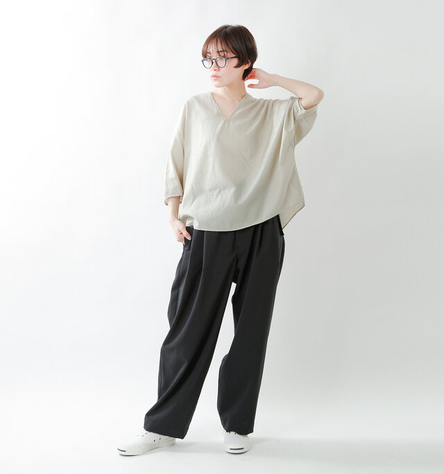 model saku:163cm / 43kg
color : natural / size : 38