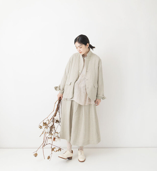 color : KINARI , model : 162cm