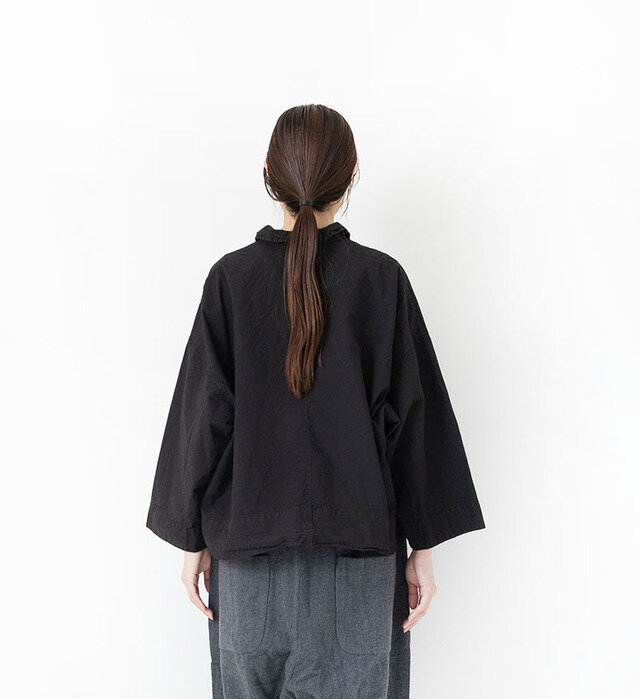 color : BLACK , model : 162cm