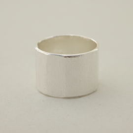 BYOKA|BARK PINKY RING