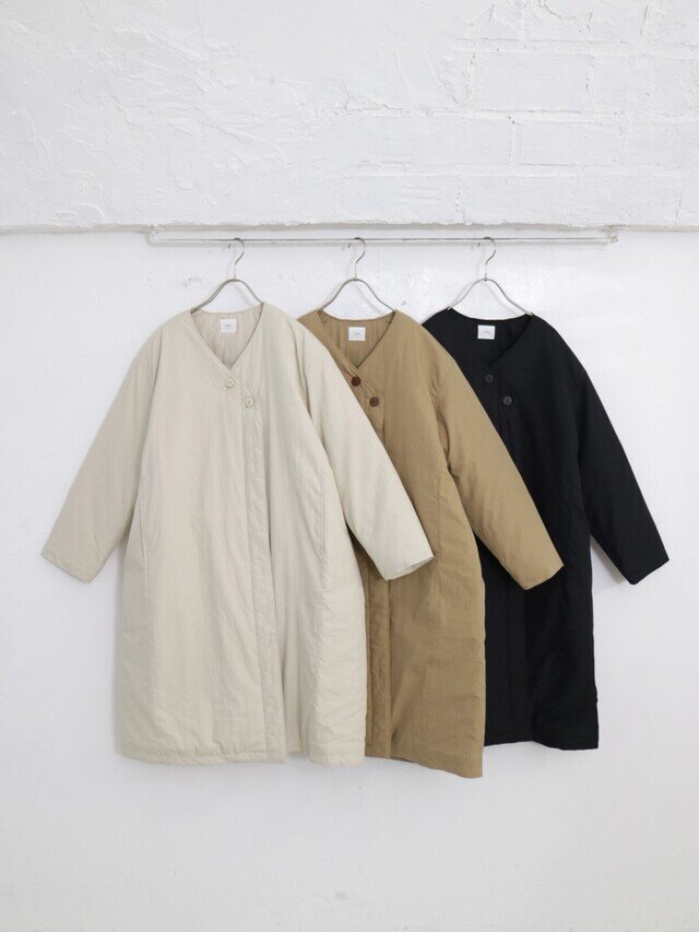 ライトベージュ、ブラウン、ブラックの3色展開です。