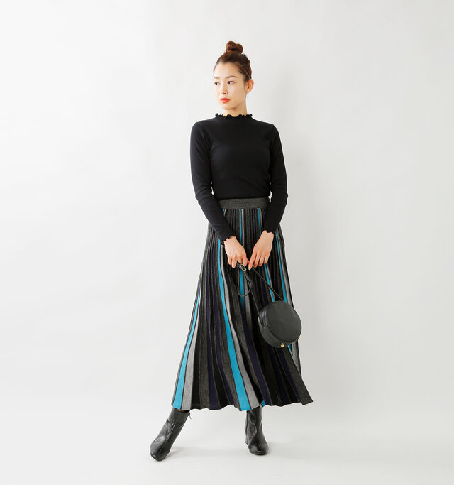 model mizuki:168cm / 50kg
color : black / size : F