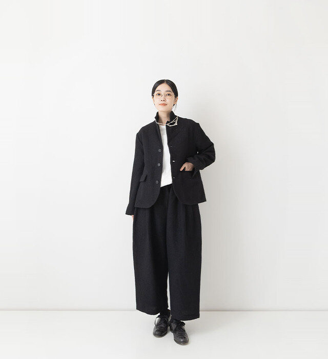 color : BLACK , model : 162cm