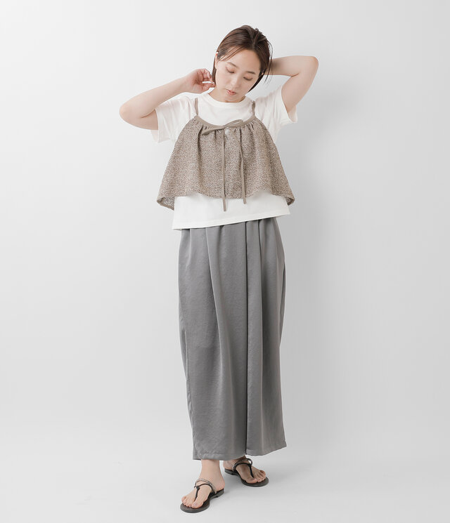 model asuka:160cm / 48kg
color : off white / size : F