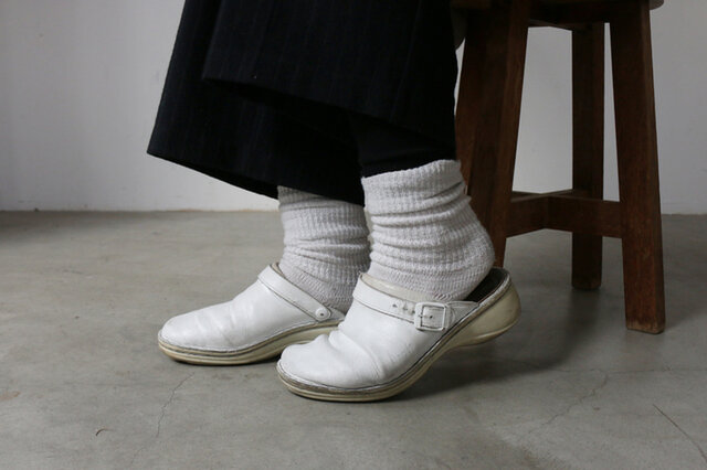 △愛用して3年になる上野の白サボ。自分の足の形にしっくりと馴染んできました