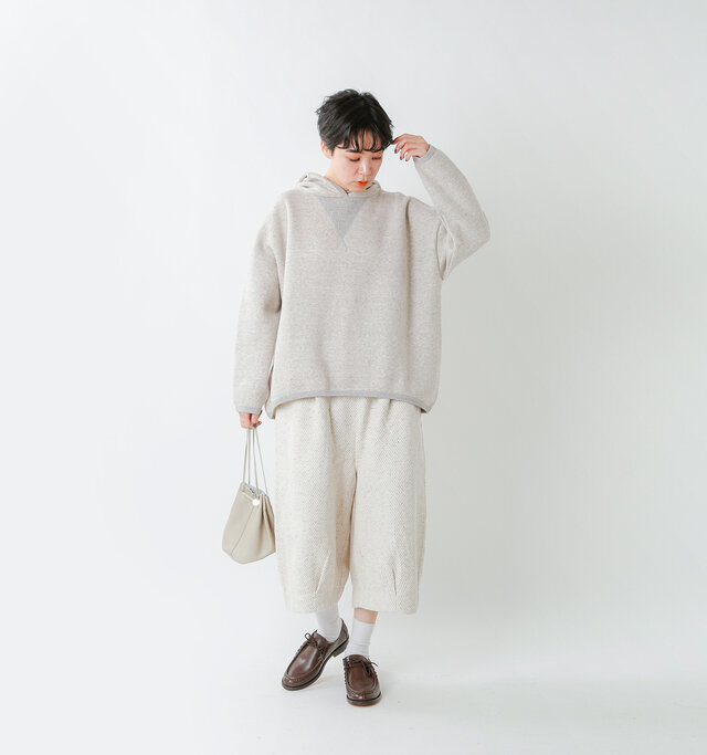 model saku:163cm / 43kg
color : gray 杢 / size : F