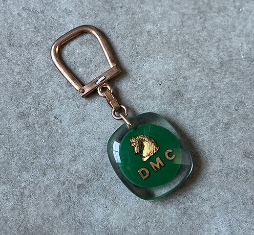 ブルボンキーホルダー DMC 手芸メーカー 1960年代フランス製 ブルボン社 Bourbon(ネコポス配送)