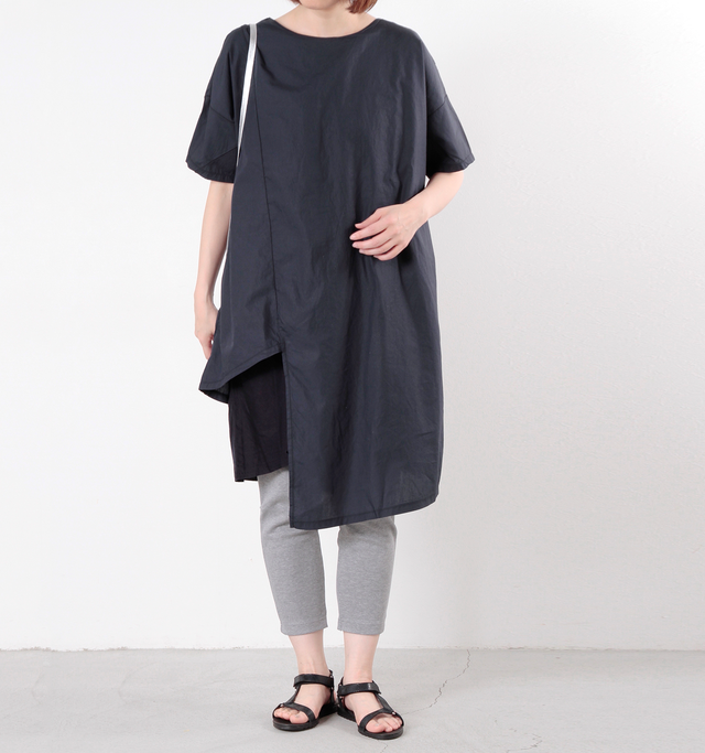 color : navy×navy / size : F
