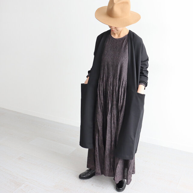 ブラック 着用、モデル身長:160cm