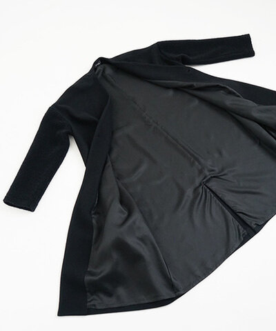 Mochi｜a-line coat [black]