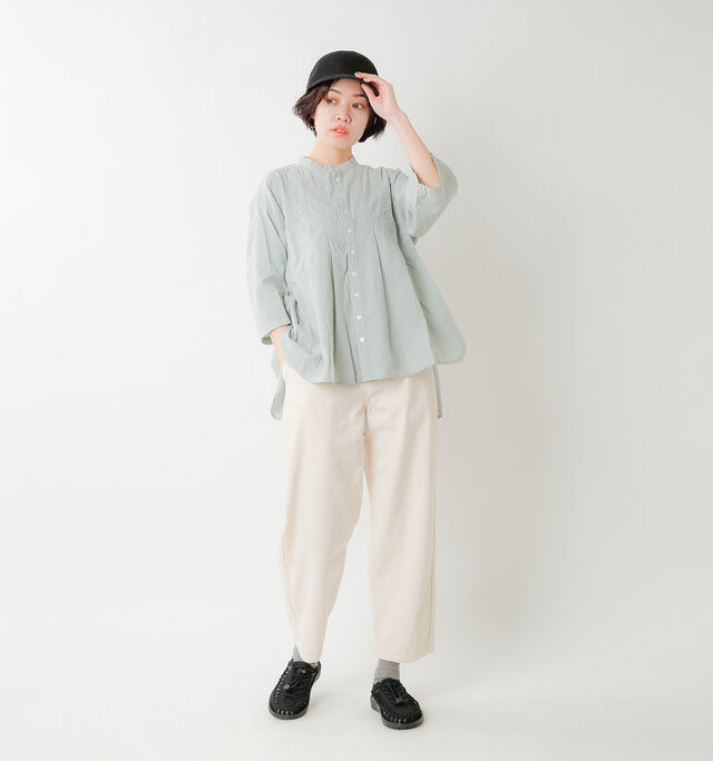 model saku:163cm / 43kg
color : black / size : 6(約23.0cm)