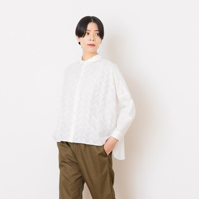 モデル168cm 着用カラー:シロ×シロ刺繍