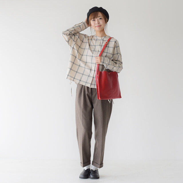 モデル: 162cm / 43kg
color:brown / size:36(S~M)