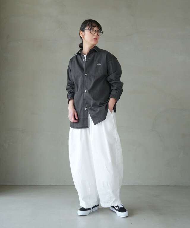 身長:165cm / カラー:080 CHARCOAL BLACK / サイズ:36