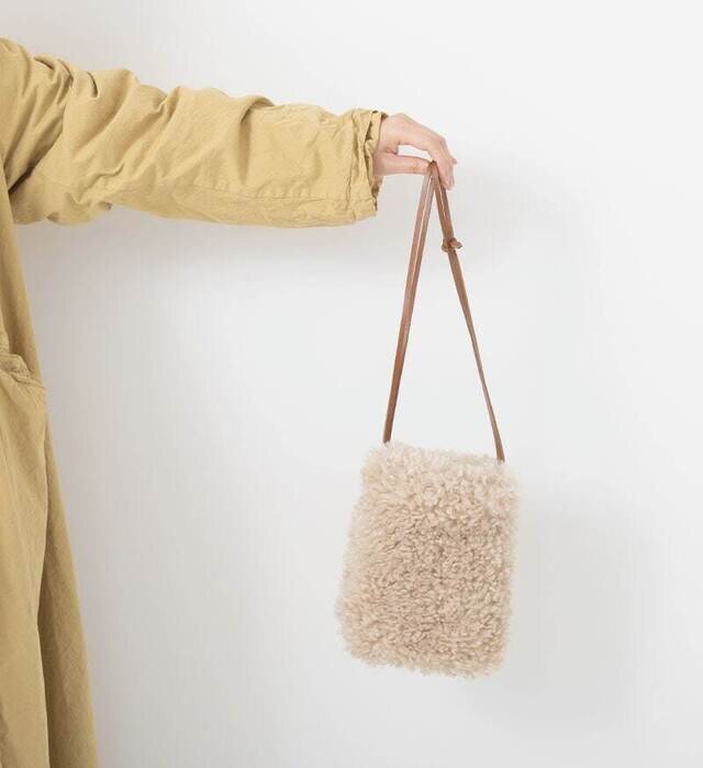 color : BEIGE , model : 162cm