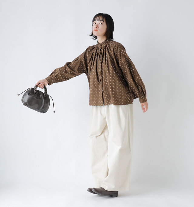model saku：163cm / 43kg 
color : brown×beige dot M / size : 1