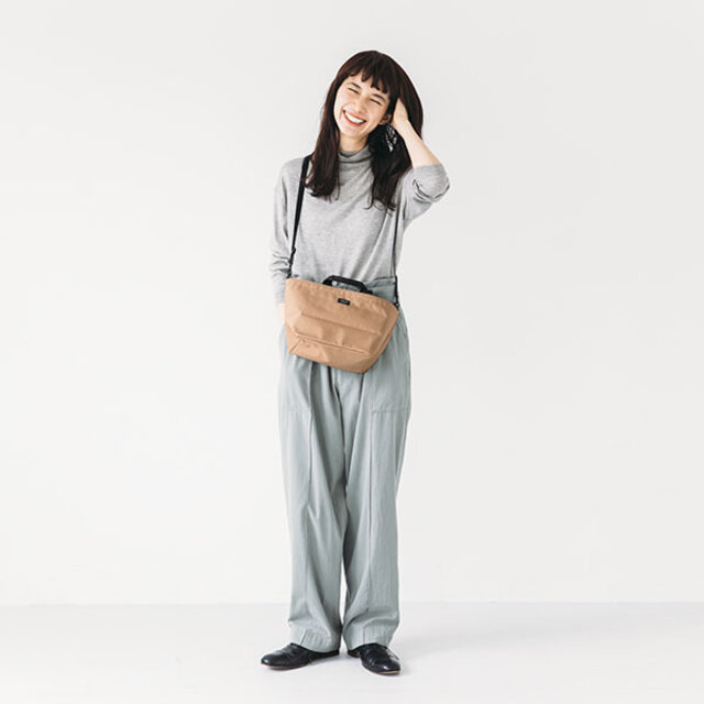 モデル身長 : 165cm、モカ 着用