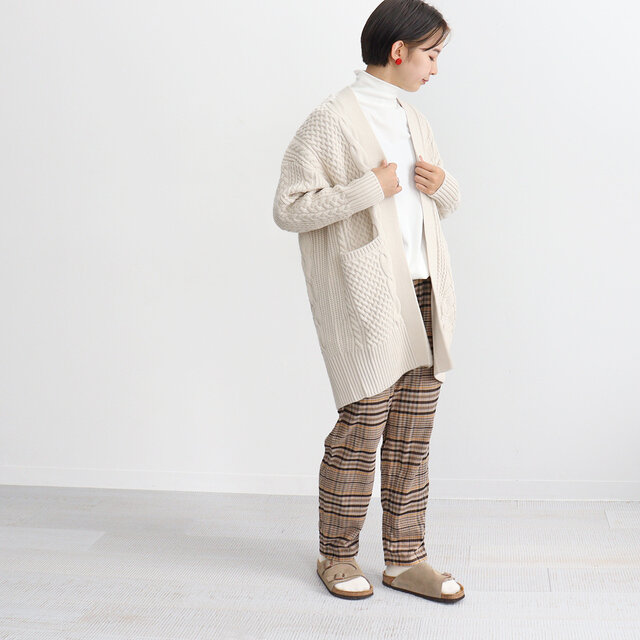 着用カラー:アイボリー