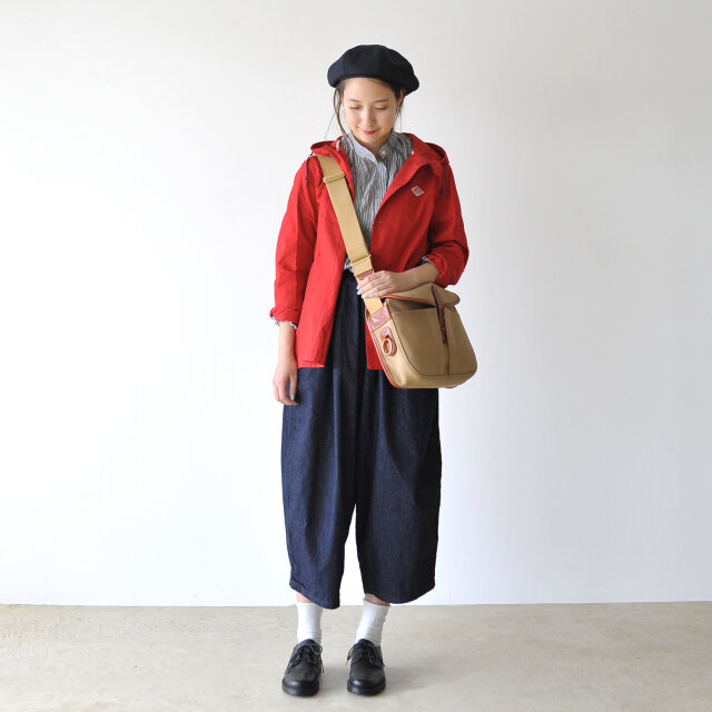 モデル:164cm / 46kg
color : khaki / size : one