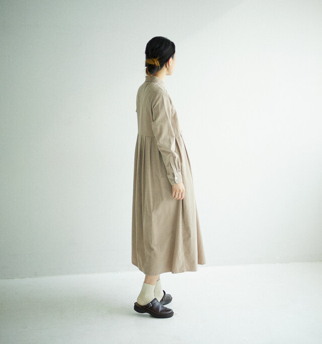 モデル161cm 着用サイズ:0(BEIGE)