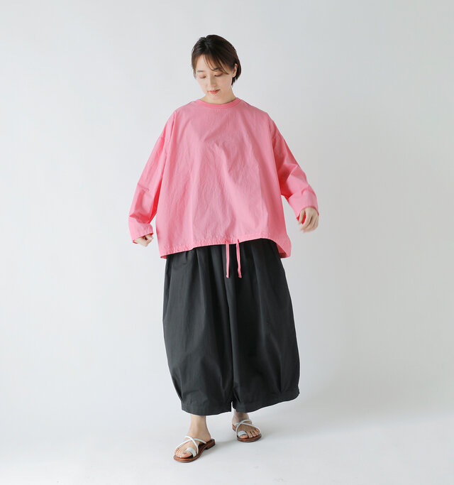 model asuka:160cm / 48kg
color : pink / size : F