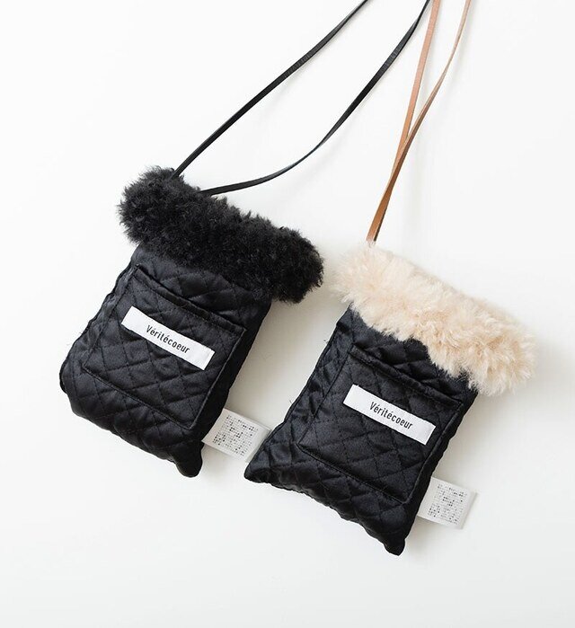 color : 左からBLACK / BEIGE