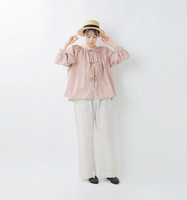 model saku：163cm / 43kg 
color : smoky pink / size : F