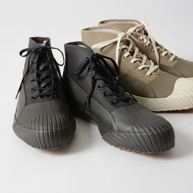 左よりcharcoal、beige