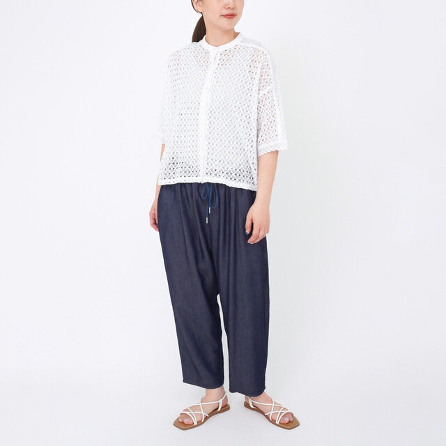white / model : 168cm