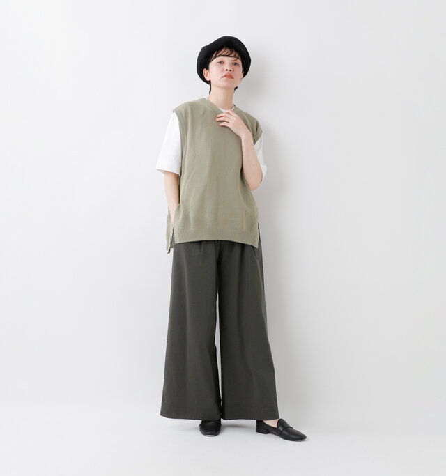 model saku：163cm / 43kg 
color : khaki gray / size : 2