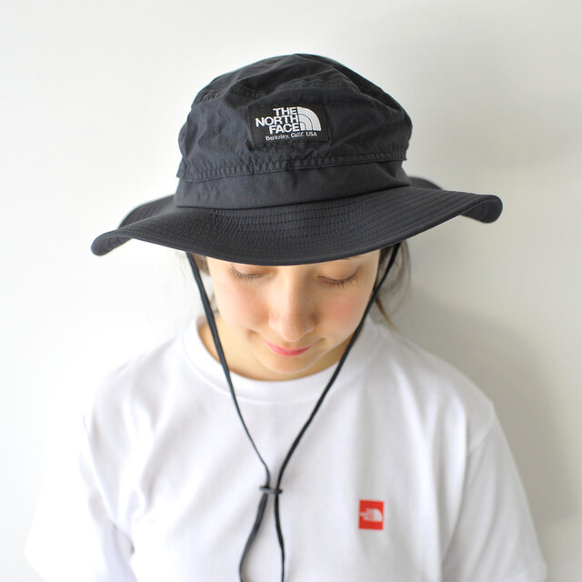 UVケア機能を備えたホライズンハット。視界を確保しながらも全方向からの強い日差しをブロックしてくれる、アウトドアシーンに欠かせないアイテムです!