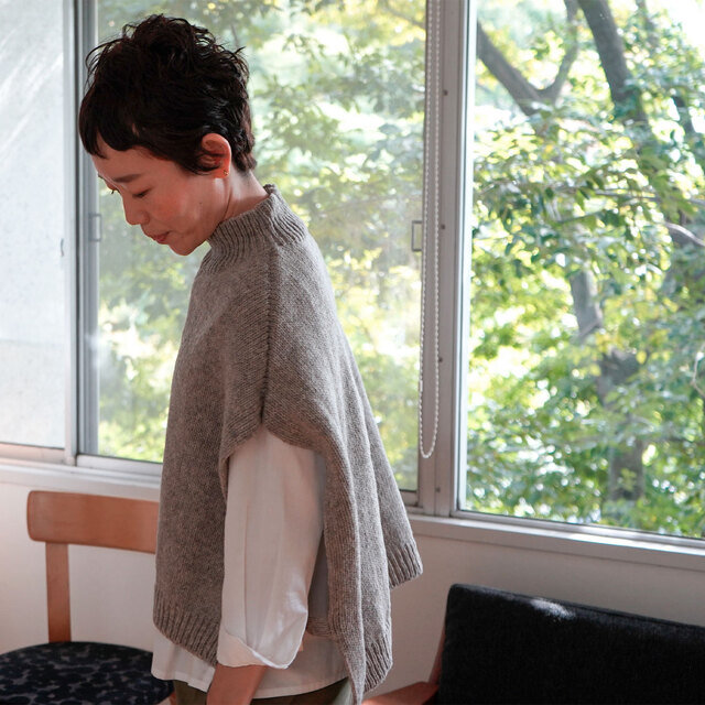 着用カラー:グレージュ