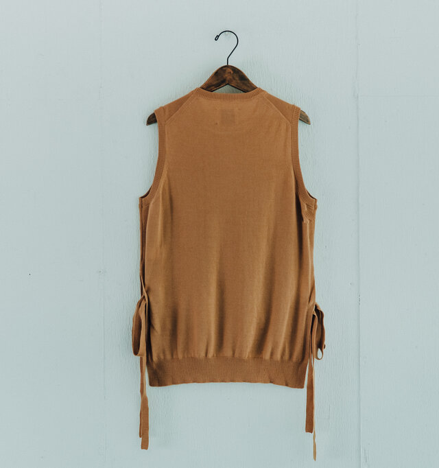 (BACK)