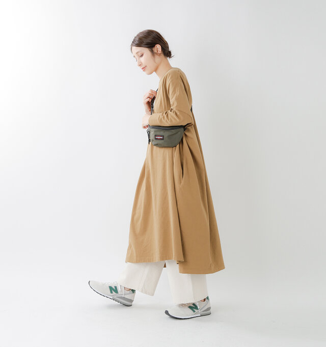 model yama:167cm / 49kg
color : offwhite green