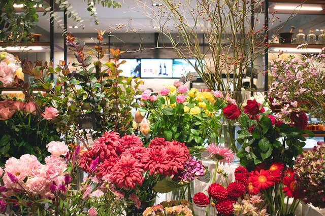 とびきり可愛くて美味しいクリスマスの定番クッキーとご一緒に、クリスマスマーケット気分を一緒に味わいましょう