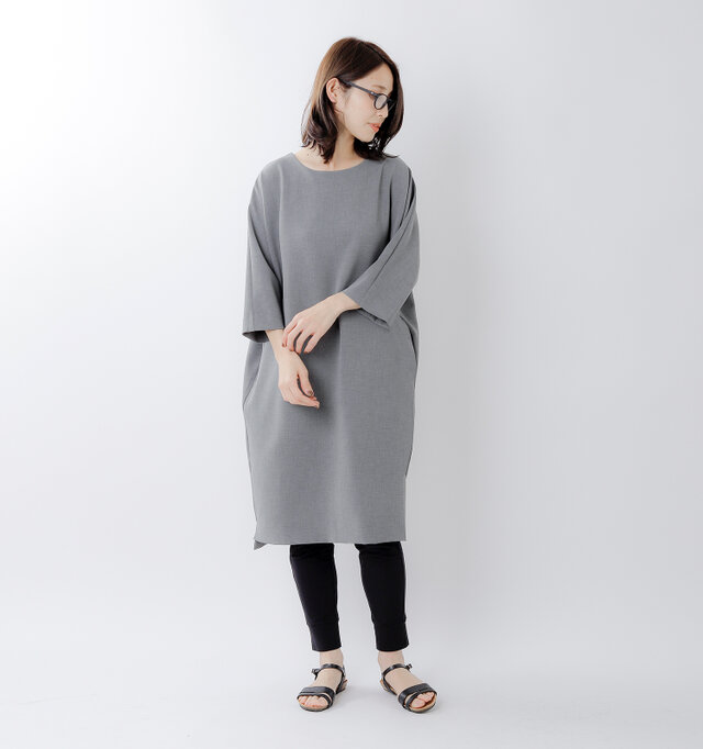 model yama:167cm / 49kg
color : gray / size : M